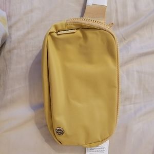 Brand new lululemon belt bag